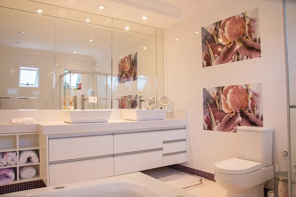 Bathroom: Keeping It Clean Without Toxic Fumes