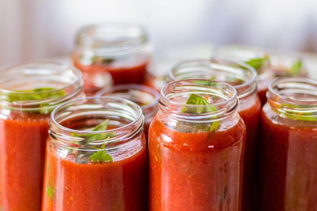 sauce, tomato, canning, basil, food, preparation, kitchen, sauce, sauce, sauce, sauce, sauce, canning, canning, canning, canning