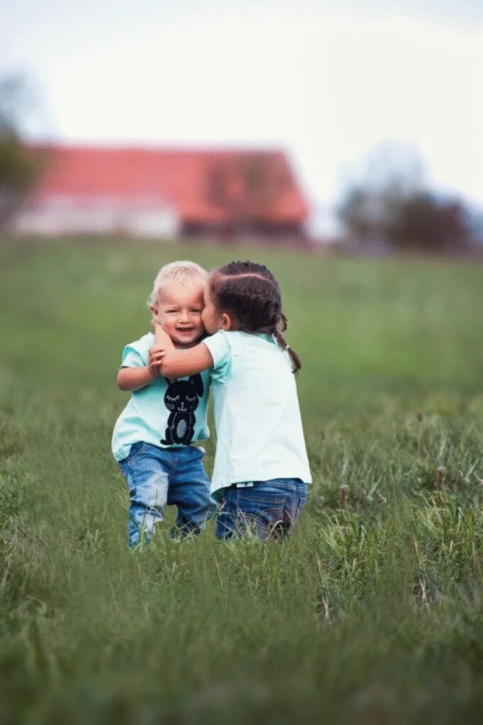 Understanding Birth Order in Sibling Dynamics and Conflict Resolution