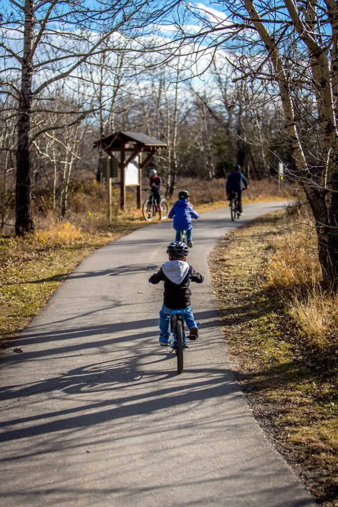 Creative Ways to Stay Active Together: Family Fitness Fun